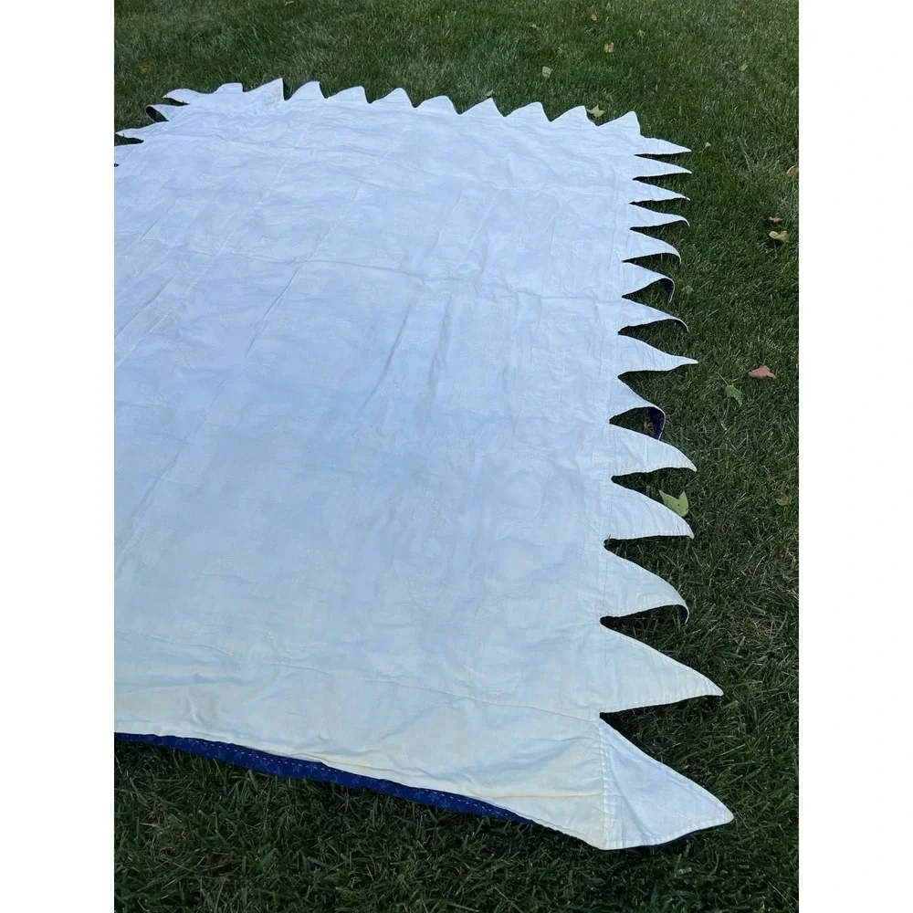 Vintage Feed Sack Blue And White Eight Point Star Pattern Quilt 81